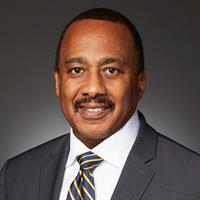 portrait of Byron Cryer, MD