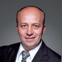 portrait of Taras Ploskanych, MD