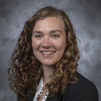 portrait of Shannon Toth, MD